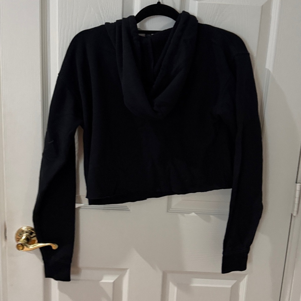Black Cropped Hoodie with Drawstring - wild fable xs - Picture 3 of 3
